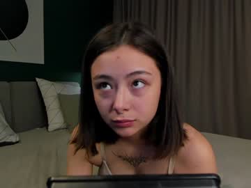 girl
        gladysacreman cam image #4438535