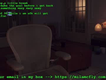 girl
        mila_ cam image #6385660