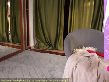 girl
        monkeylina cam image #2566169