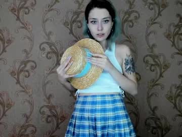 girl
        yuinika_ cam image #4714528
