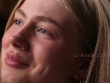 girl
        kateharrise cam image #4540517