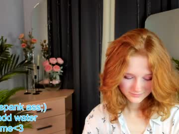 girl
        navy_blush cam image #3441330
