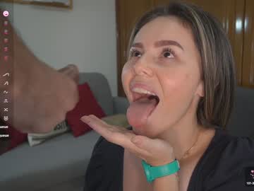 girl
        tinacb cam image #5784347