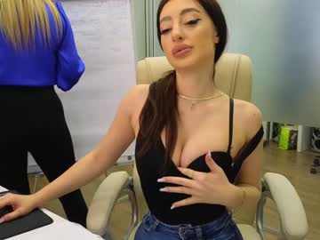 girl
        babesgowild cam image #3310639