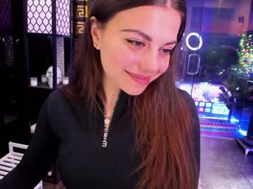 girl
        alma_pearl cam image #1810745