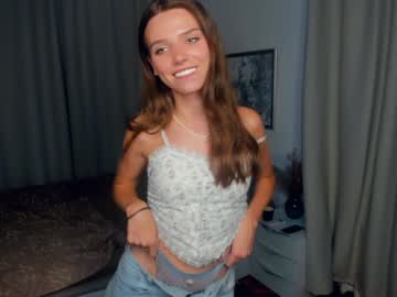 girl
        daisyfoulks cam image #4644949