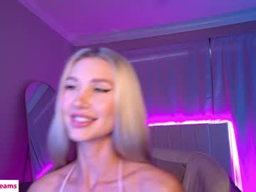 girl
        nikkibloom_xoxo cam image #4449255