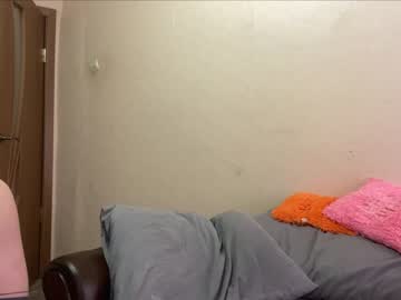 couple
        _krisvanessa_ cam image #1430782