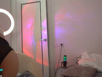girl
        sweety_rinushka_ cam image #5397383
