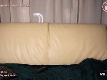girl
        lola_and_girls cam image #549072