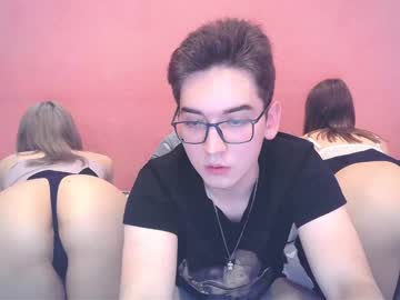 couple
        nickanny cam image #225025