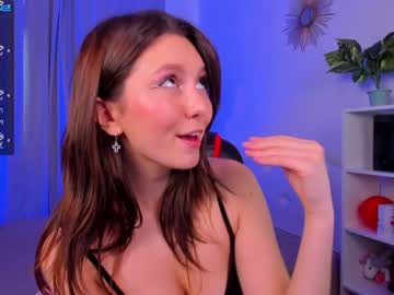 girl
        renessy_ cam image #949482