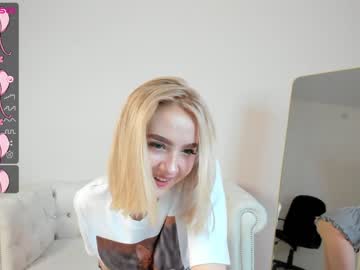 girl
        oliviabr0wn cam image #286235