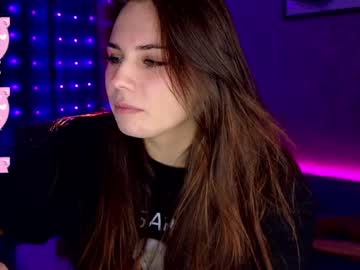 girl
        katerinchik cam image #4255520