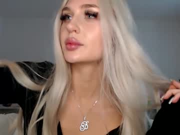 girl
        bunnykhalessi cam image #3717019