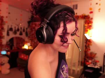 girl
        evelynpiers cam image #2632769
