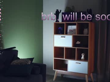 girl
        audreycarvin cam image #4931364