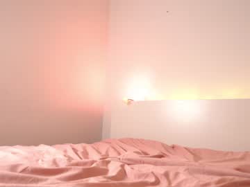 girl
        reei__ cam image #3303646