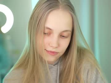 girl
        appr0ved cam image #3383866