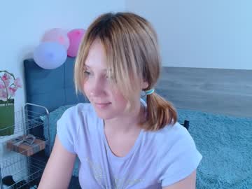 girl
        sweetie_jolie cam image #2191614