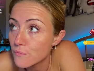 girl
        lexxximarie23 cam image #3059604