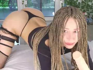 girl
        yononeey cam image #6760865