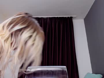girl
        deea_hot99 cam image #372344