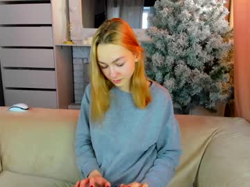 girl
        blondylilu cam image #466264