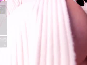 girl
        holly__milk cam image #6635147