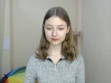 girl
        vivien_leight cam image #1046101