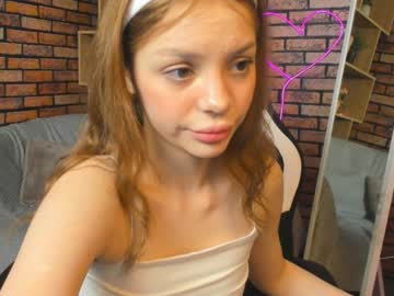 girl
        ray_rap1er cam image #5603333