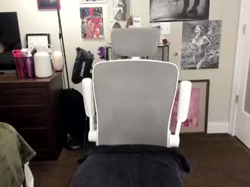girl
        eve003300 cam image #5679534