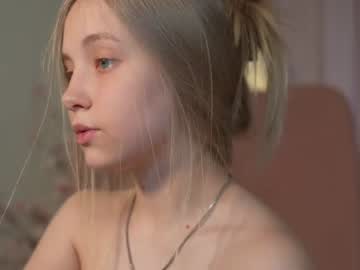 girl
        appr0ved cam image #3333014
