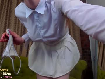 girl
        lexa_coy cam image #1800421