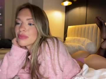 girl
        sophielaurenxxo cam image #4571455