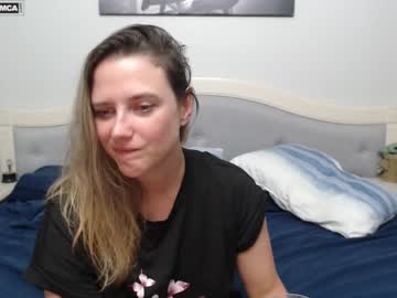 girl
        bluexstacey cam image #2846255