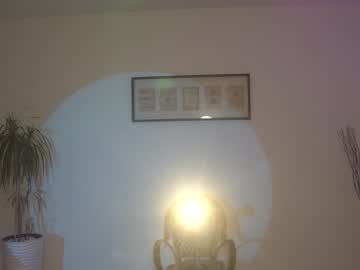 girl
        sophia_lean cam image #1671046