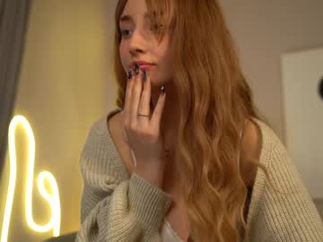 girl
        oliviavilolobos cam image #5424845