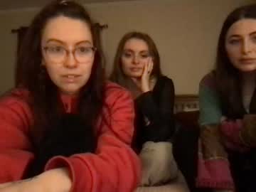girl
        vrose444 cam image #545347