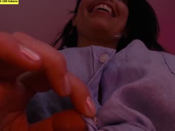 girl
        mila_ cam image #4510010