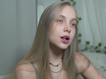 girl
        appr0ved cam image #5282755
