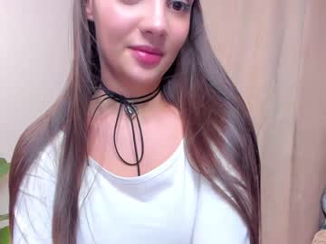 girl
        dufni_duff cam image #3449913