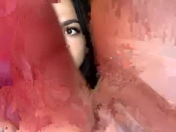 girl
        lunarainnn cam image #6176315