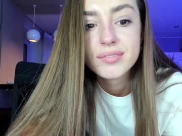 girl
        coy_amina_ cam image #383539
