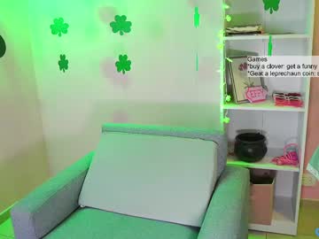 girl
        little_effy18_ cam image #6360505