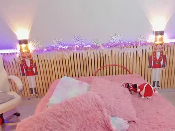 girl
        little_effy18 cam image #2970684