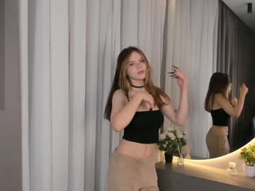 girl
        merciabawden cam image #4765382