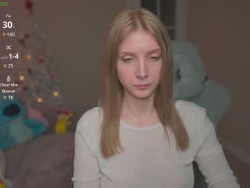 girl
        oh_honey_ cam image #5929549