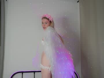 girl
        sonyaericsson cam image #4291388