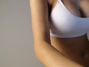 girl
        trixie_taylor cam image #2588484